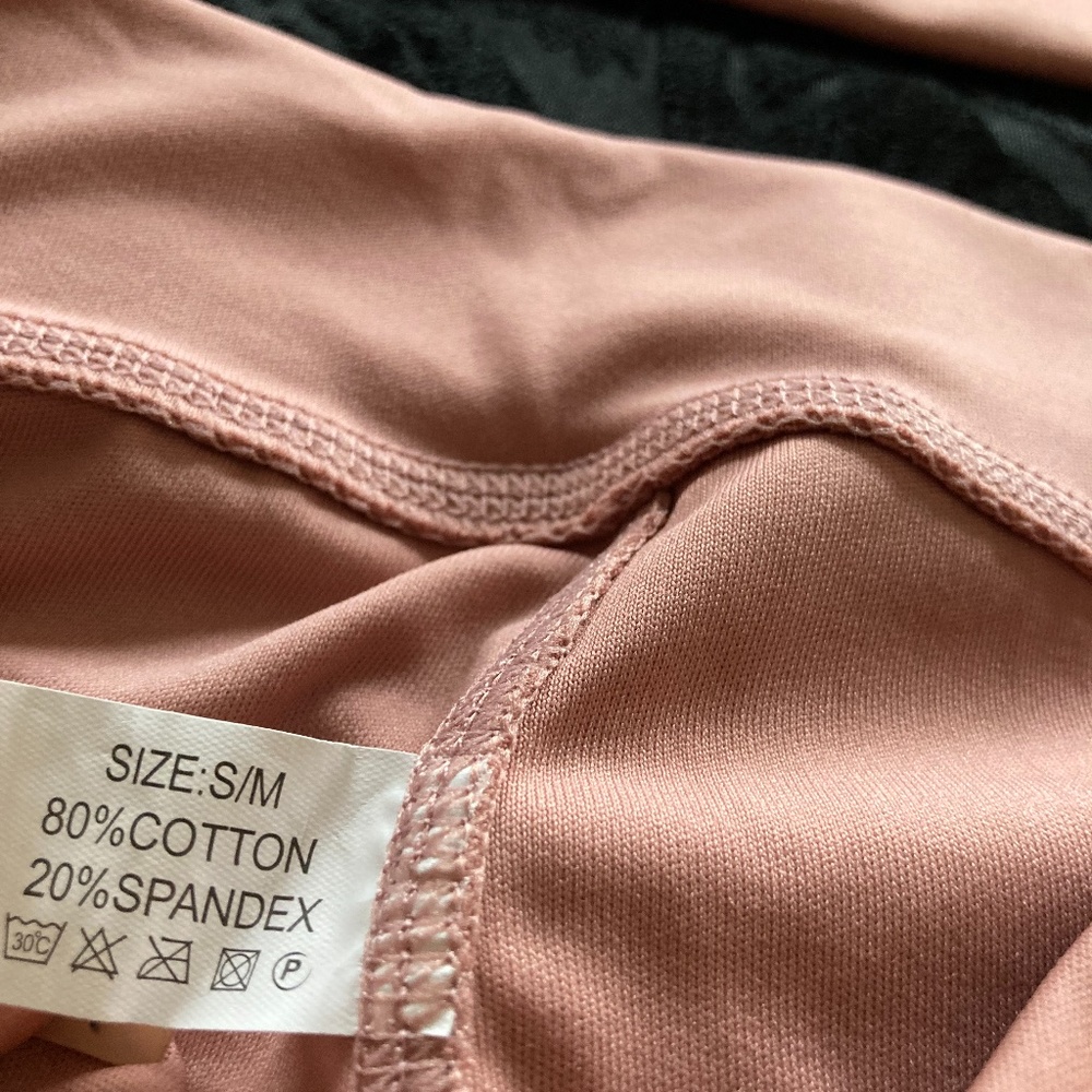 Pink workout set - Picture 3 of 5